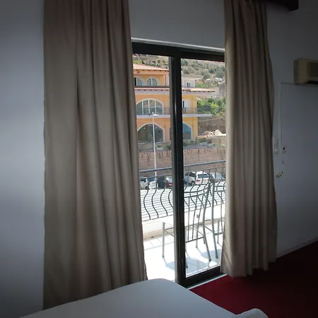 Hotel Freskia 3*