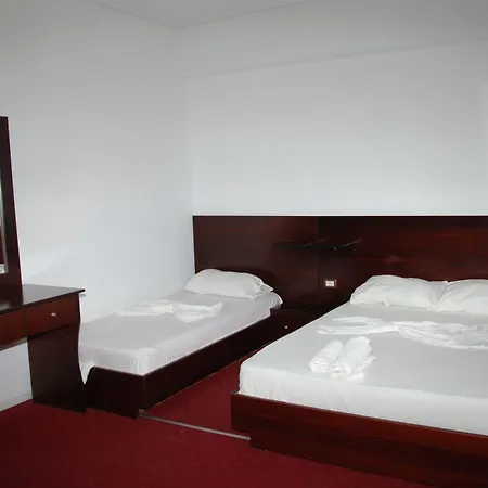 Hotel Freskia 3*