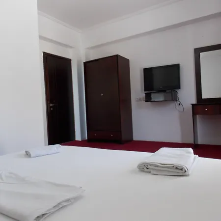Hotel Freskia 3*