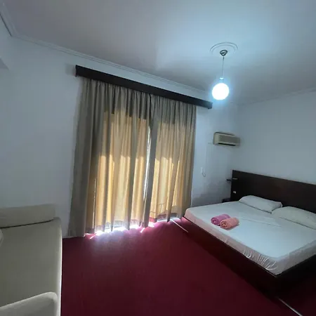 酒店 Freskia Sarandë