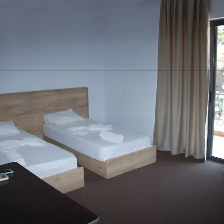 酒店 Freskia Sarandë